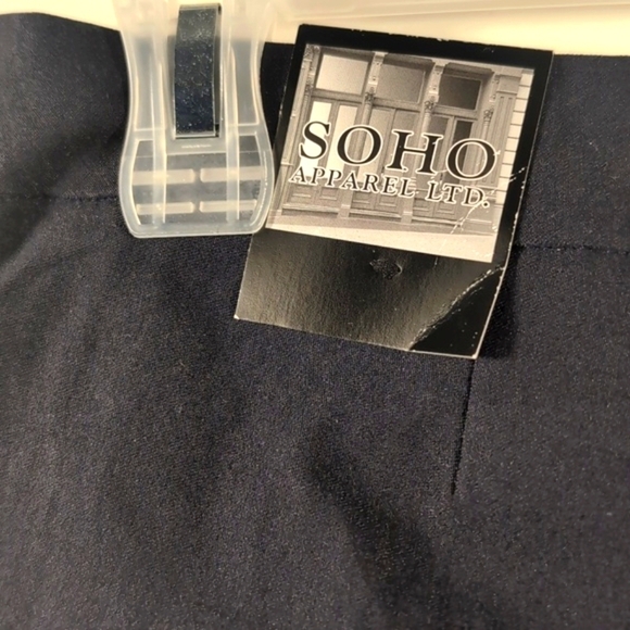 NWT Soho Apparel Large Black Capri Pants / Cropped Trousers - Picture 9 of 12